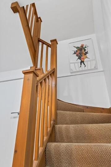 Chestnut Contractor Stays Веллингборо Номер фото